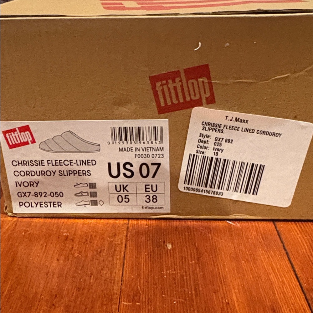 Fleece-lined FitFlop Slippers - Picture 6 of 6